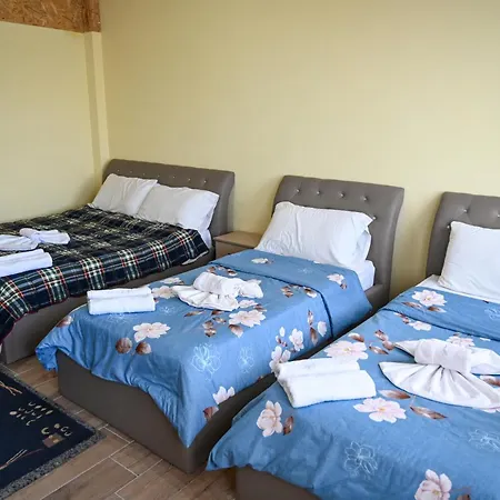 Joni Restaurant 3* Bucimas