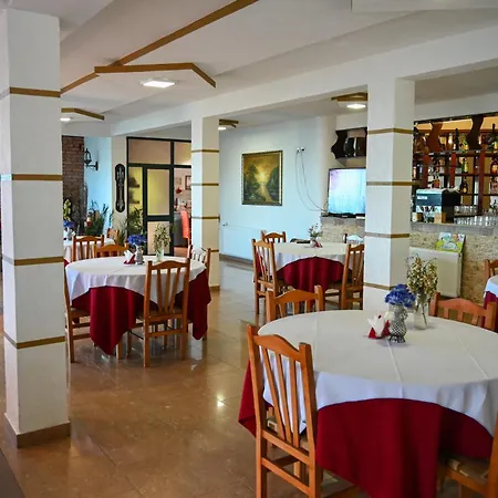 Hotel Joni Restaurant 3*