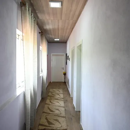 Joni Restaurant Otel Bucimas