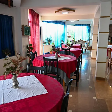 Joni Restaurant Bucimas