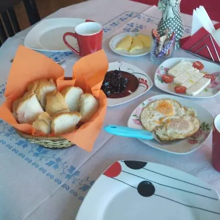 Otel Joni Restaurant Bucimas