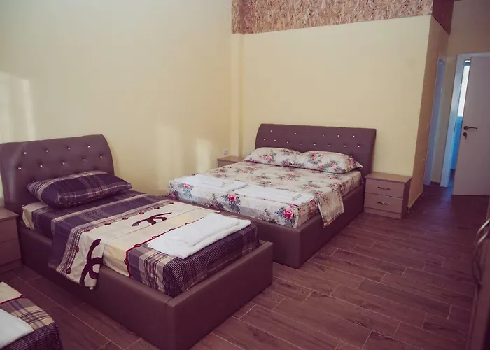 Joni Restaurant 酒店 Bucimas