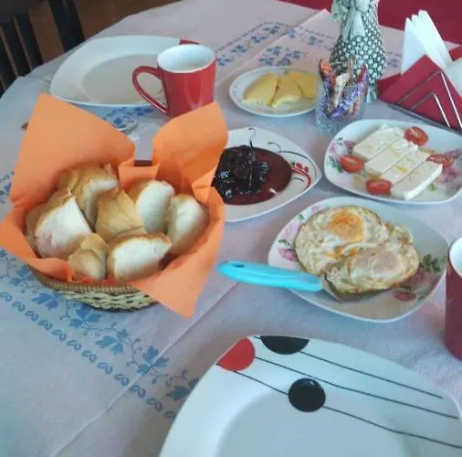 酒店 Joni Restaurant Bucimas