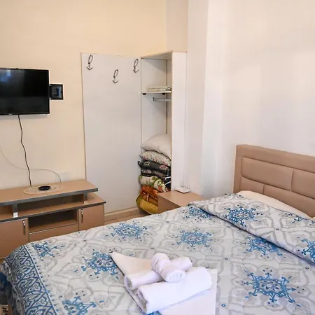 Joni Restaurant 3* Bucimas