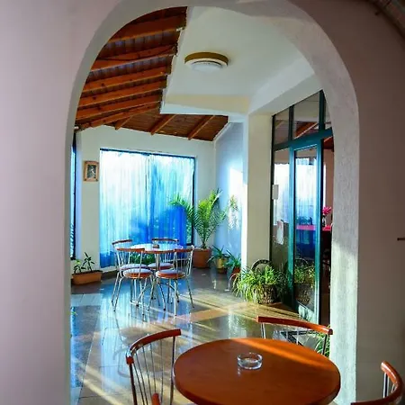 Joni Restaurant Hotel 3*